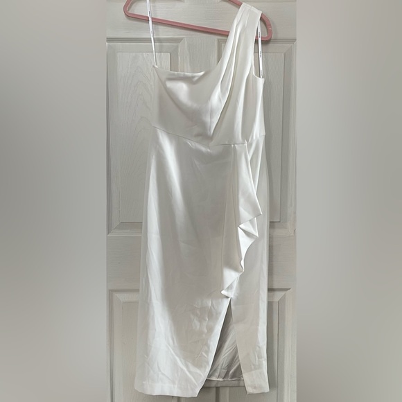 H&M | size 8 one shoulder white structured midi dress - Picture 4 of 8